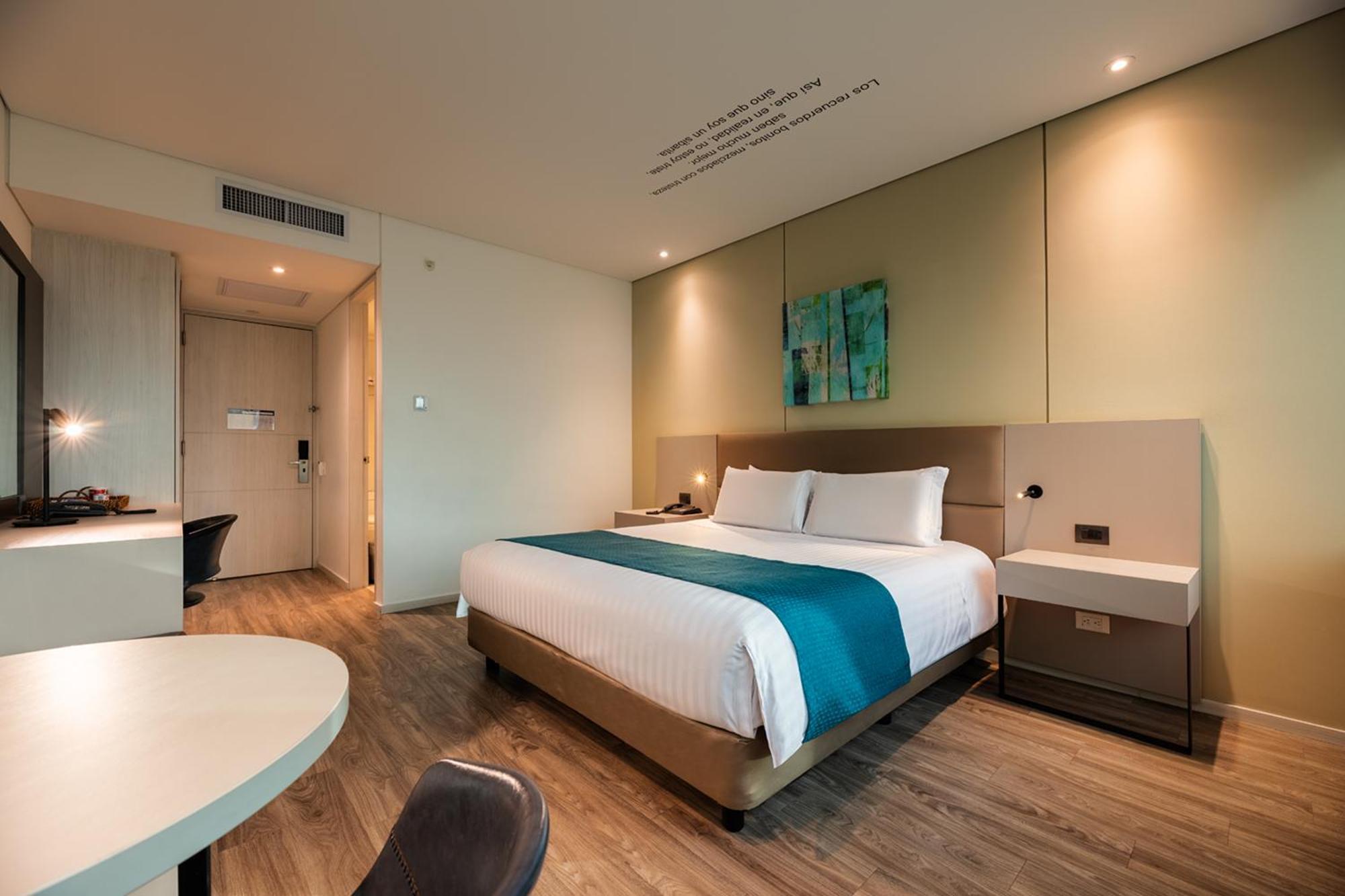 Hotel Estelar Square Medellín Dış mekan fotoğraf