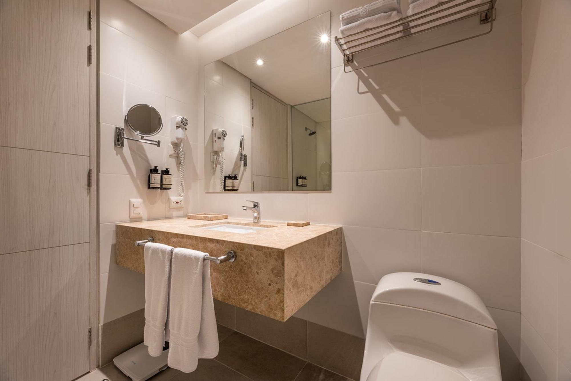 Hotel Estelar Square Medellín Dış mekan fotoğraf