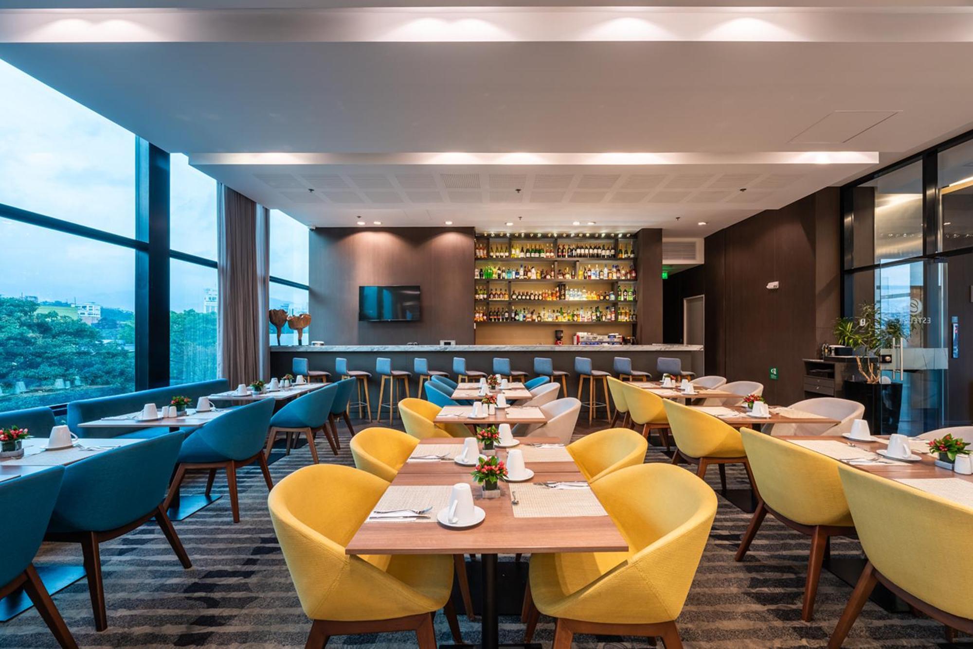 Hotel Estelar Square Medellín Dış mekan fotoğraf